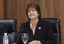 Aura Celeste una mujer con perfil para presidente, aspira a diputada.