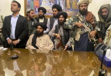 Seis personas muertas por el caos en el aeropuerto de Kabul, según testigos
