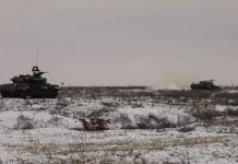 Rusia dice trasladará aviones y baterías antimisiles a Bielorrusia