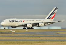 Air France suspende a dos pilotos que se pelearon en pleno vuelo