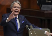 ECUADOR: Presidente disuelve el Parlamento para evitar un juicio