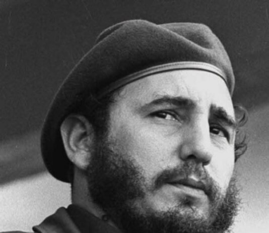 FIDEL CASTRO: ENTRE EL HÉROE Y EL DICTADOR