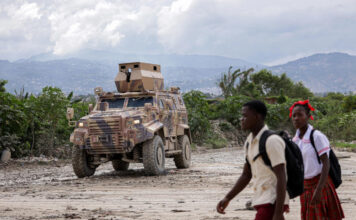 Bukele desafía a las pandillas de Haití y envía 200 militares de élite para rescatar a cuatro soldados secuestrados